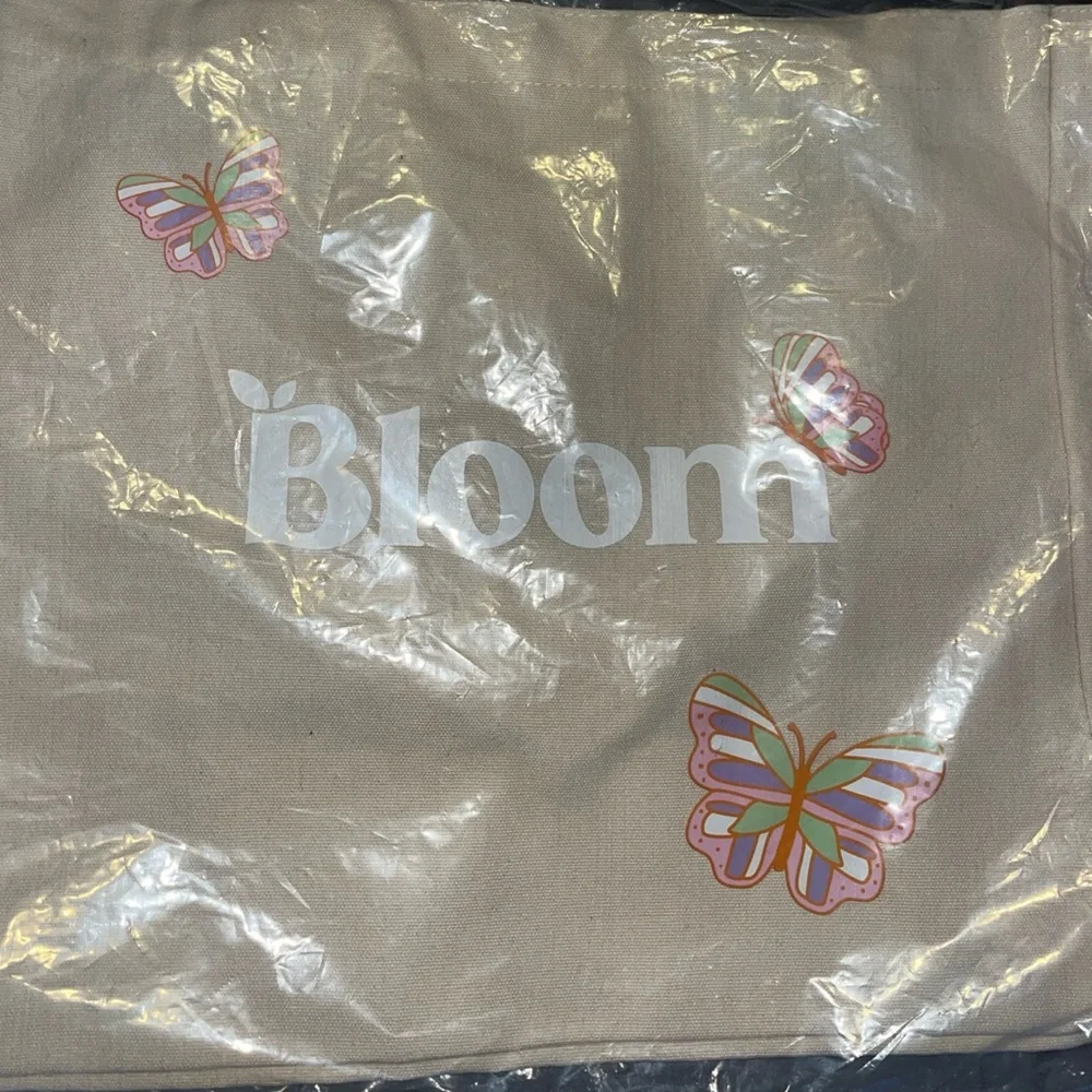 Bloom Cream Tote Bag with Butterfly Accents - Picture 2 of 3